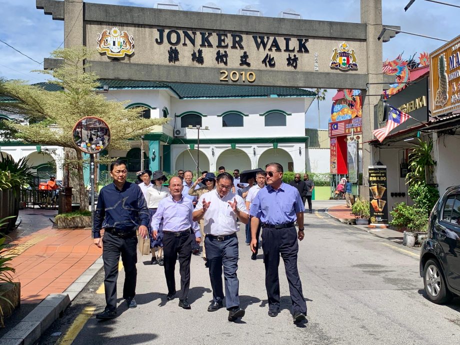 （古城第四版主文）颜天禄：马中关系正在朝着构建马中命运共同体的目标稳步前行