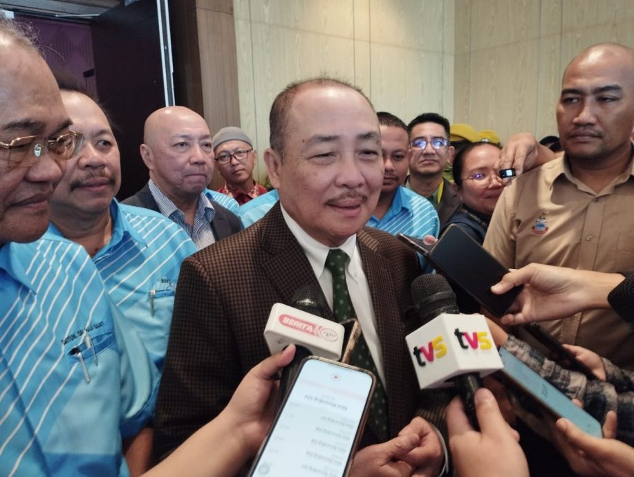 (哈芝芝)沙政府宣布为退休公务员发放1000令吉花红