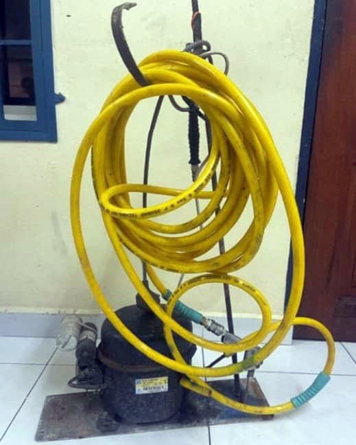 (大北马)建筑工偷藏土制气枪,被警方人赃并获