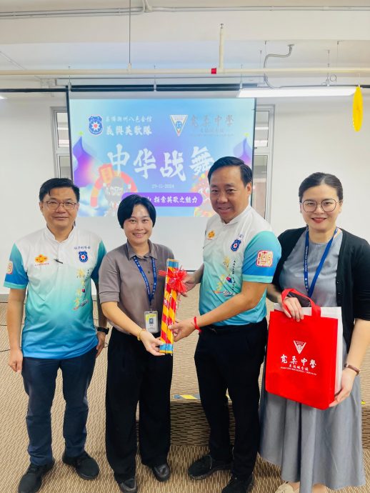 义兴英歌队应邀   至达城宽中办文化讲座