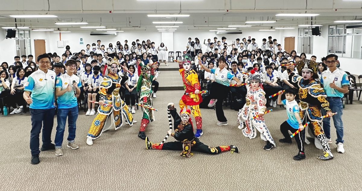 义兴英歌队应邀   至达城宽中办文化讲座