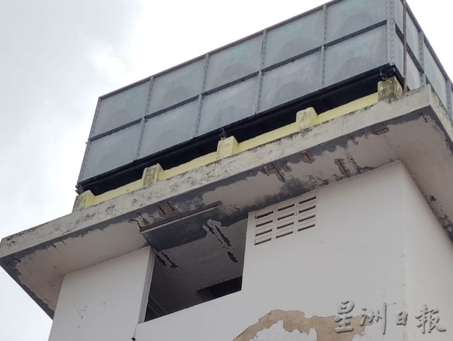 (已签发)柔:**封面**东甲组屋获提升 居民盼恢复热闹景象