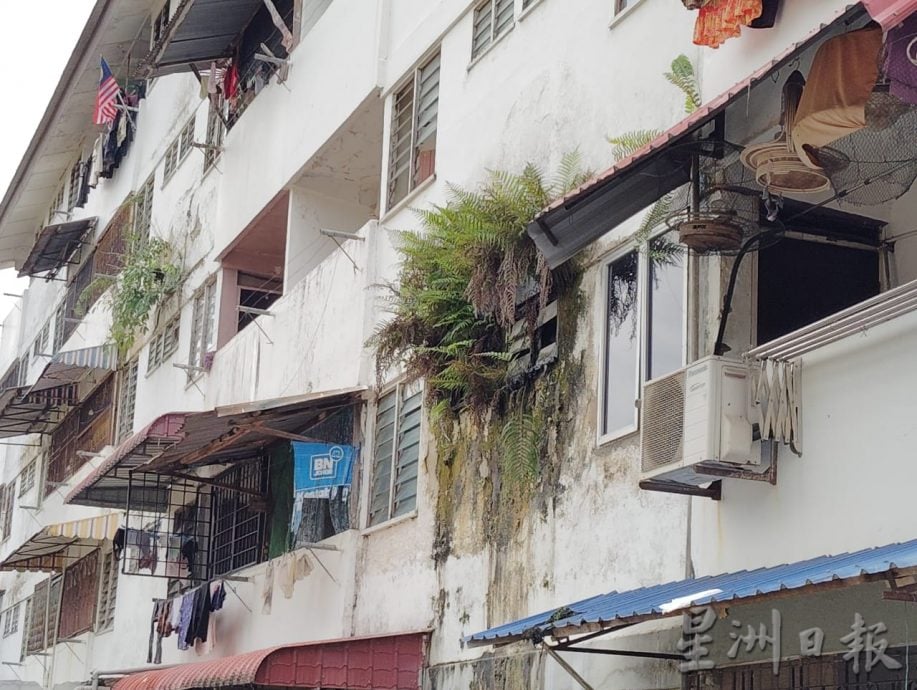 (已签发)柔:**封面**东甲组屋获提升 居民盼恢复热闹景象