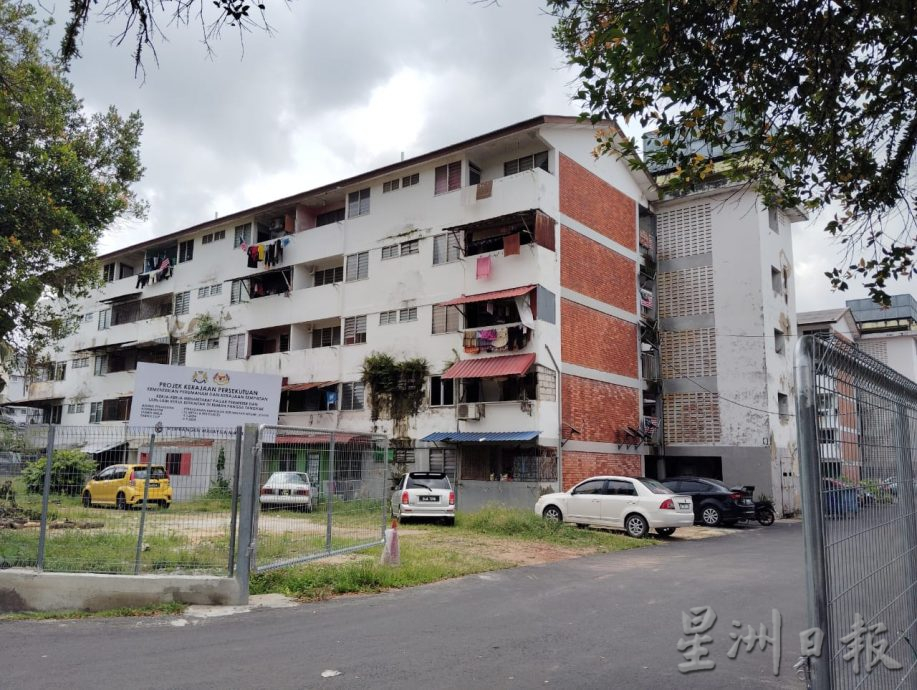 (已签发)柔:**封面**东甲组屋获提升 居民盼恢复热闹景象