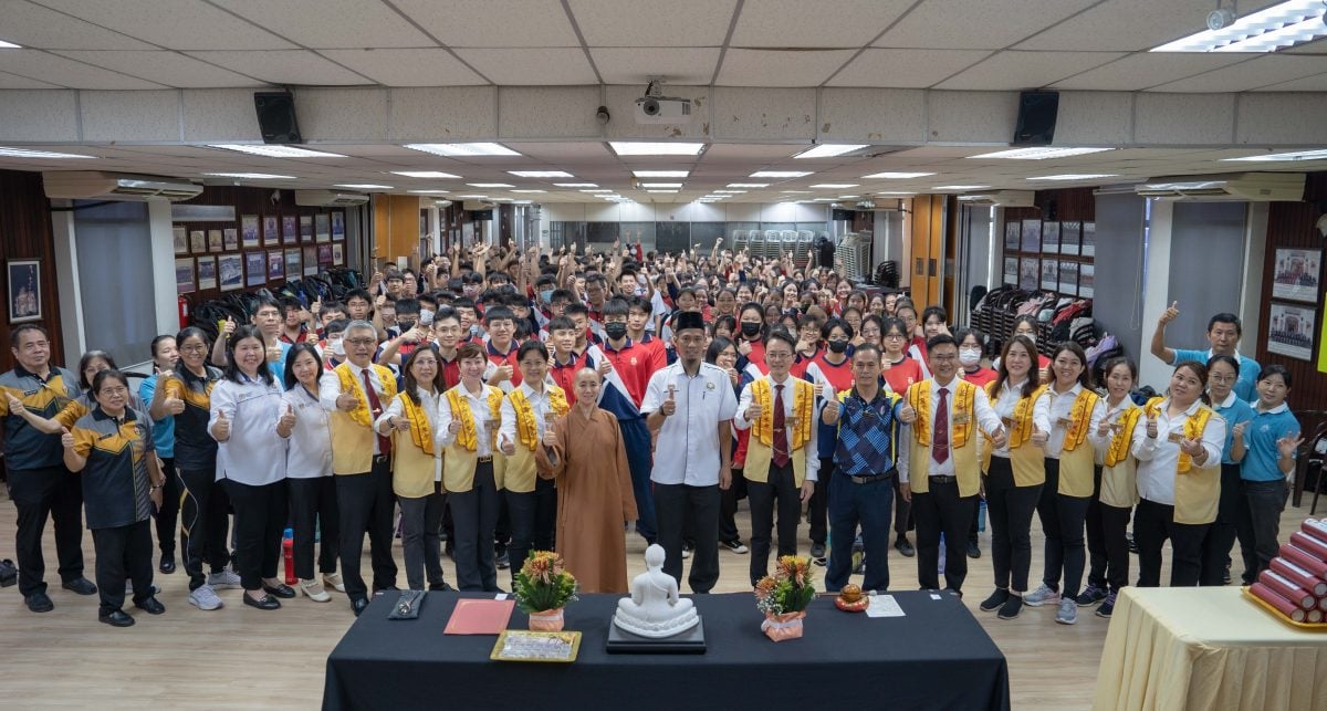峇县国中考生祈福会 获200师生参与