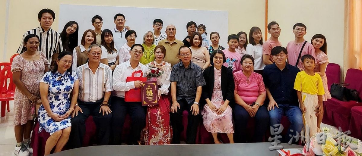 (已签发)柔:**版二头**古来德教会紫霭阁 双11喜迎32对新人注册结婚