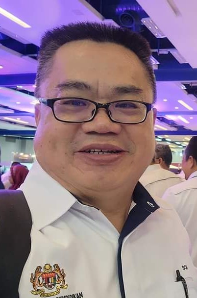 学校围墙开裂移位存隐患 永一董家教盼尽快获批重建