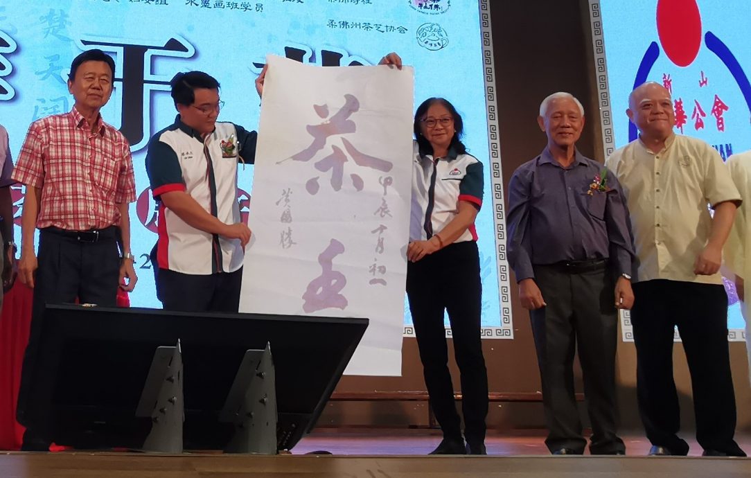 走一趟“游于艺诗书茶画展”,体验琴棋书画魅力