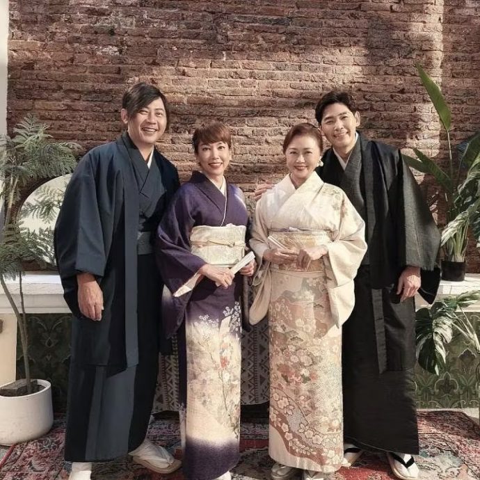 (已签发)柔:狮城二三事:向云拍新剧圆侠女梦 被鹦鹉啄手又扯发