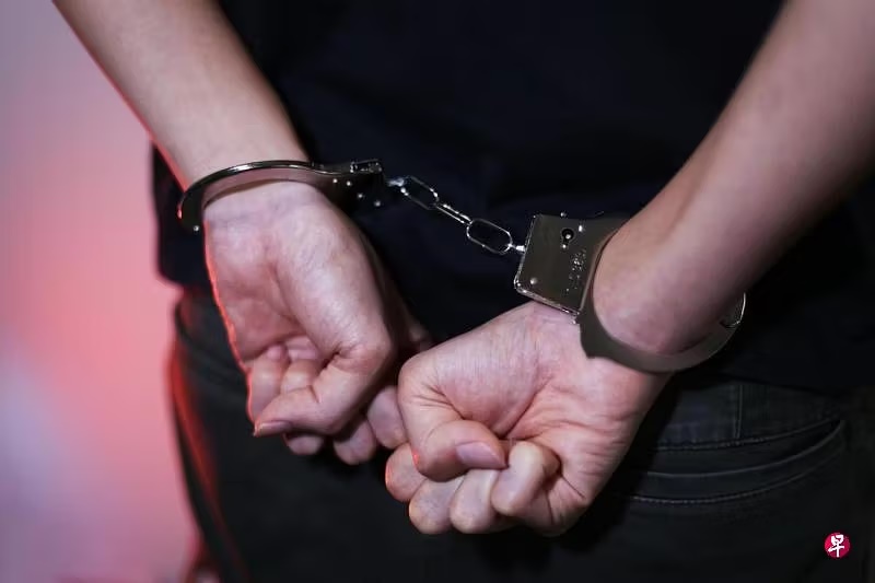 (已签发)柔:狮城二三事:外籍男子贩毒监6年 逾1.6万新元赃款被充公