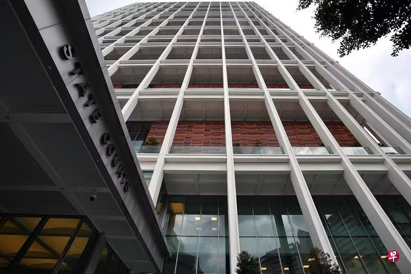 (已签发)柔:狮城二三事:认小四生为干女儿称“爱你” 男教师非礼罪成监30个月