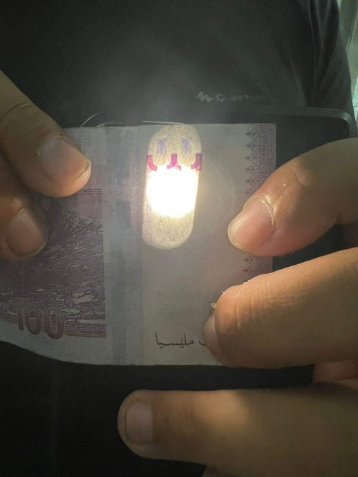 (已签发)柔:称数月前新山兑换到假钞 男子直呼倒霉