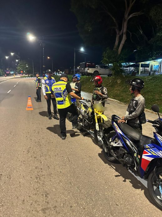 (已签发)柔:銮警取缔道路流氓 6天捕7人开163罚单