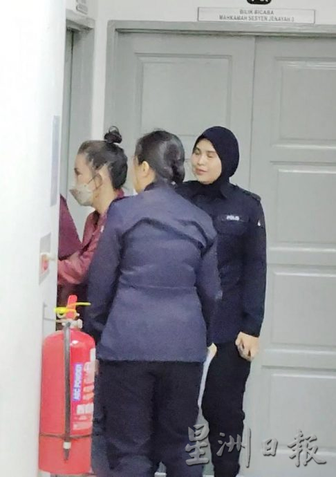 2000万绑架案|5被告案件过堂 案展12月4日与17日