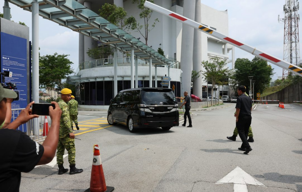 FashionValet投资亏损案: 创始人夫妇第三天录供,数个银行账户遭冻结