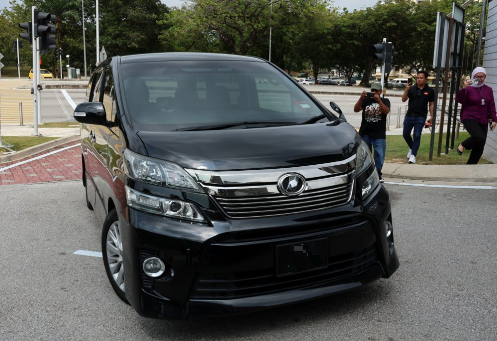 FashionValet投资亏损案: 创始人夫妇第三天录供,数个银行账户遭冻结