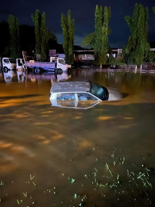 NS淡边/长命雨致河水泛滥 利民济各地遇水劫