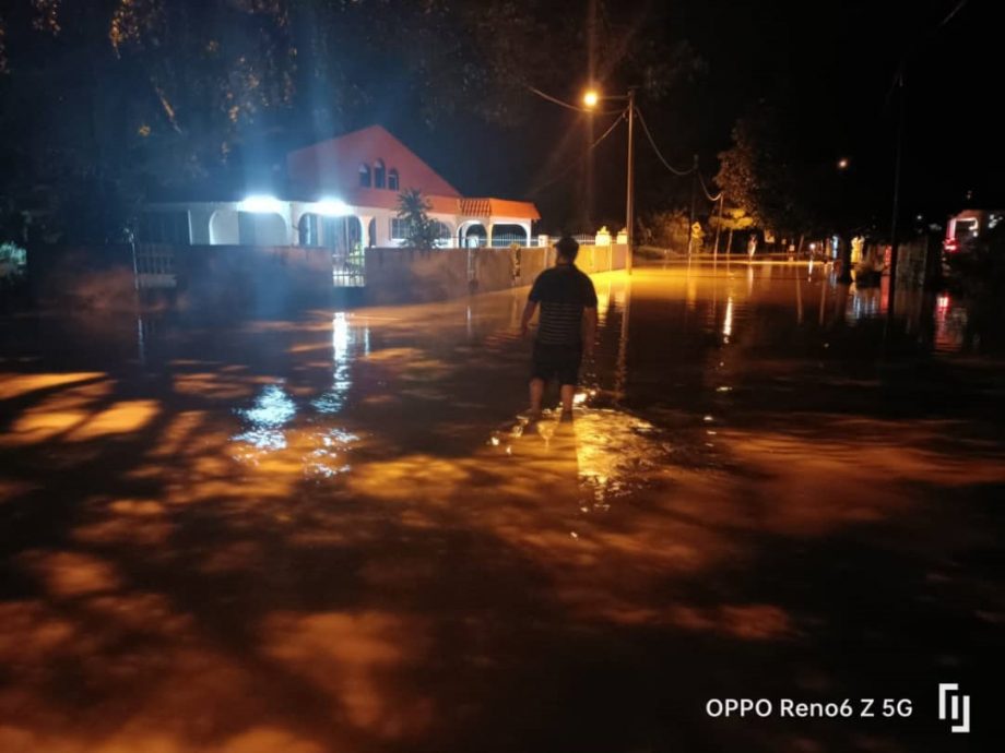 NS淡边/长命雨致河水泛滥 利民济各地遇水劫