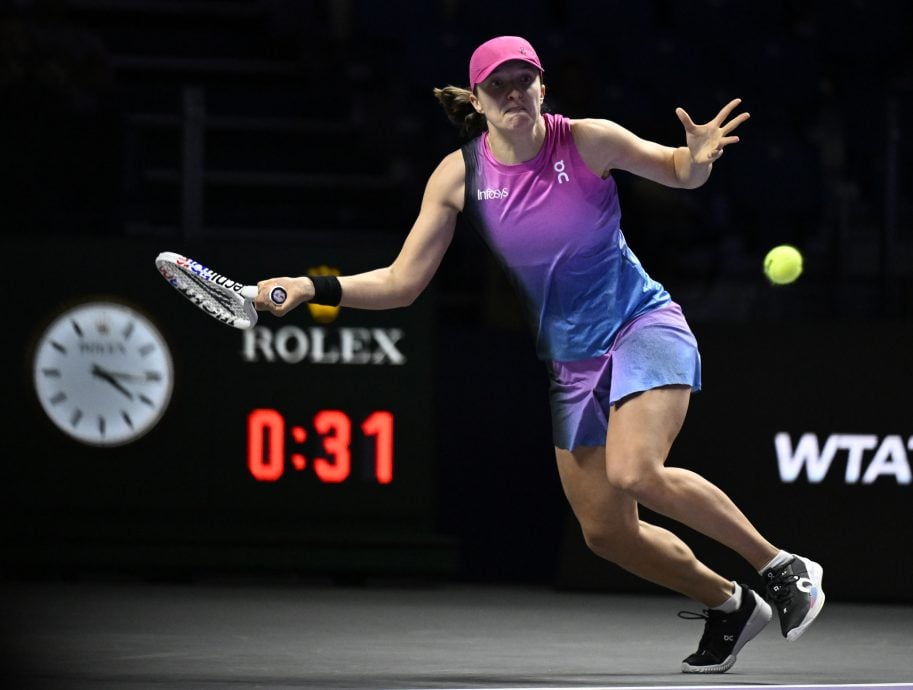 WTA年终总决赛|有惊无险踏出卫冕第一步 斯瓦泰克小组开门红
