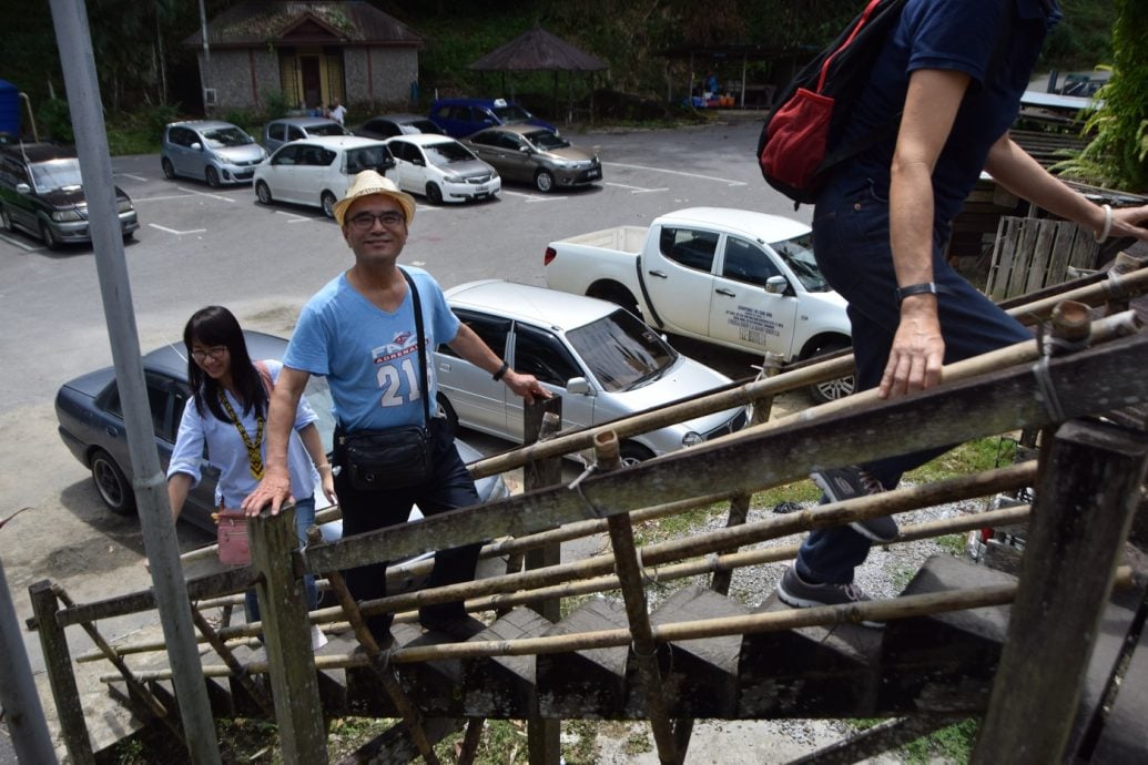 发现砂拉越:安娜莱斯的部落小日子