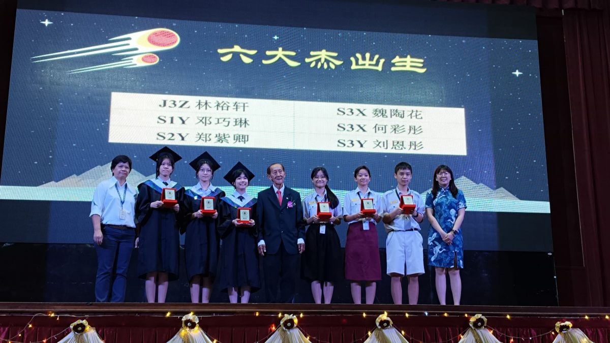 67高中53初中生 培元独中办毕业暨结业礼