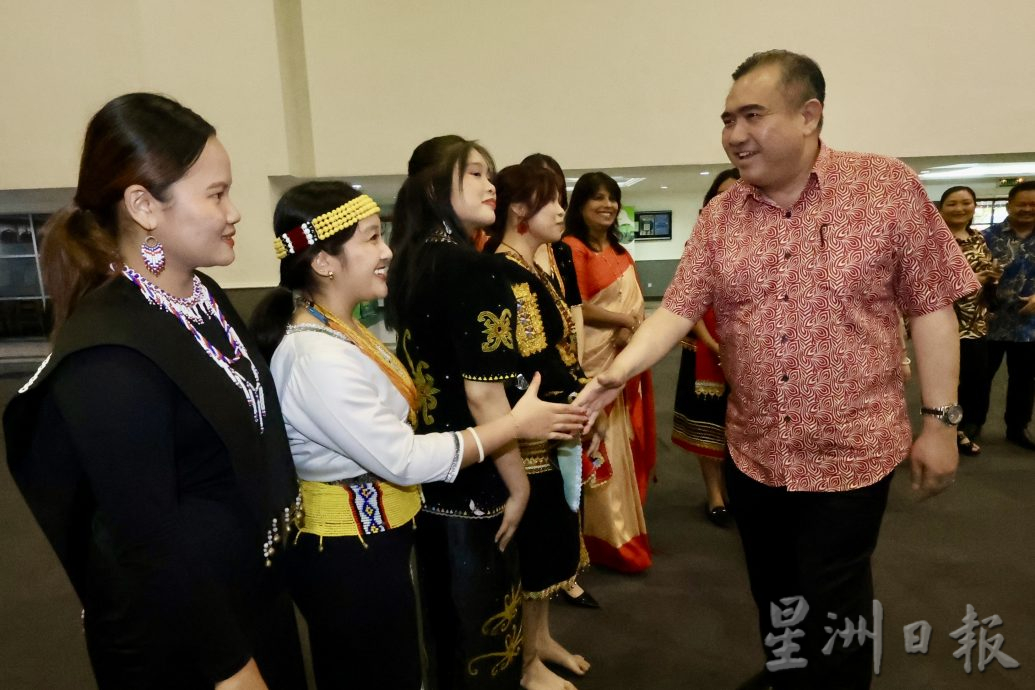 “圣诞期间机票仍低于500令吉”陆兆福:团结与和平至关重要