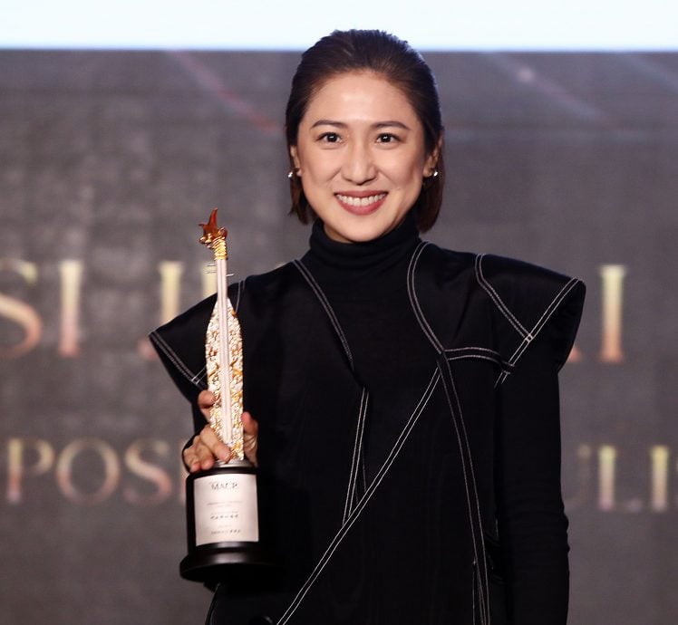 《阿拉斯加海湾》蝉联“最高播放率中文歌” 菲道尔突清空IG有状况?