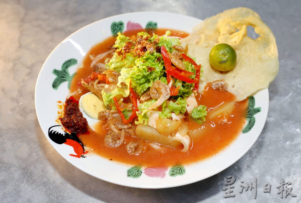 【人气美食】／怡保孖宝面馆档 猪油渣咖哩面别具一格