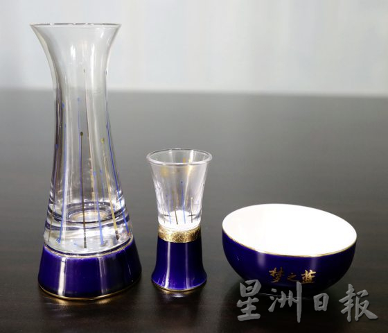 【白酒文化/03】酒桌上必知礼仪,怎样敬酒才不失礼?