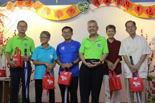 东：邹宇晖呼吁华社坚定本身宗教信仰，无惧极端政客批评