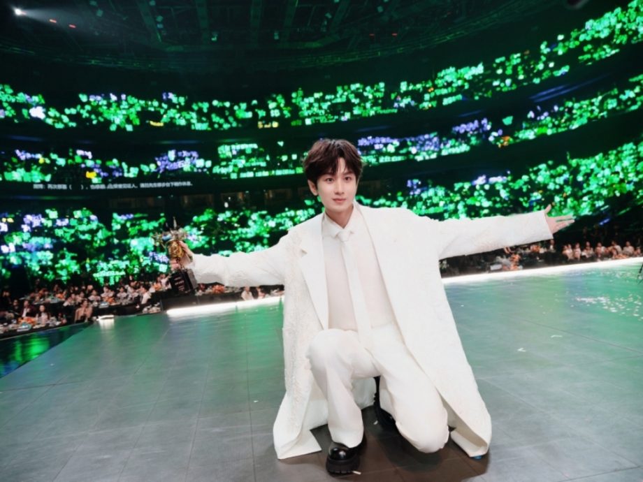 传与成毅闹不合停拍 剧组突官宣“不完全”阵容惹议