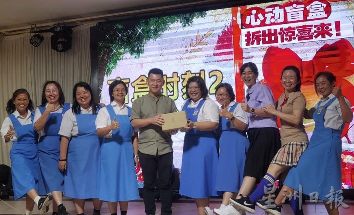 倪可汉:解决校长荒 吁曼绒教师考NPQEL