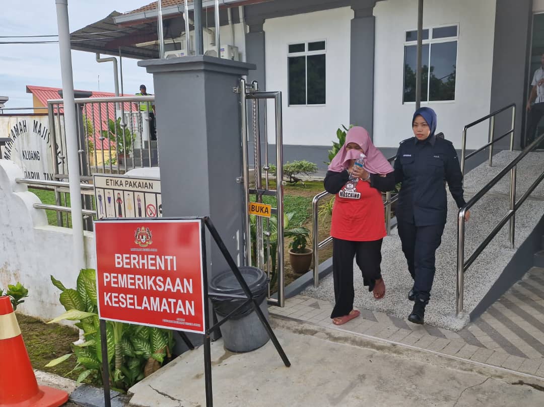 **全国综合**：全国：10岁女童被虐〡生母当庭认罪，判罚8000社服60小时