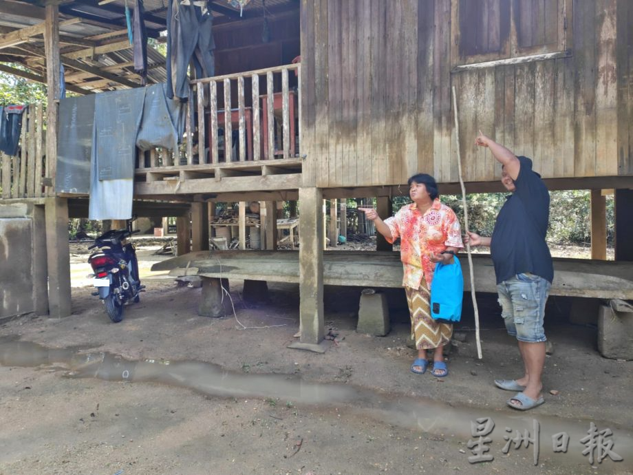 星洲日报基金会副主席萧依钊呼吁政府各单位和民间社团及慈善组织，关注水灾时受困家中以及没有入住水灾疏散中心的灾黎。