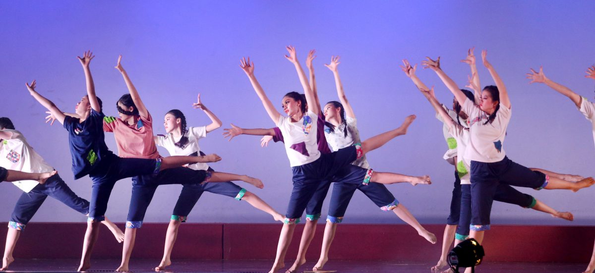 全霹舞蹈观摩晚会 半港侨民双喜临门