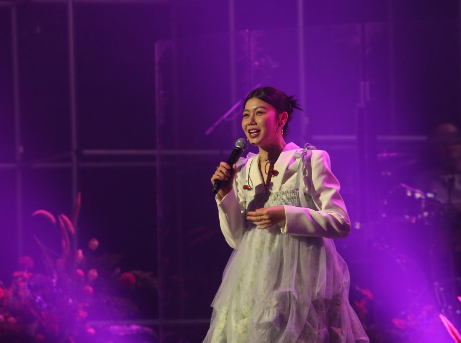 再唱出道曲哭花脸 蔡恩雨:还美吗?