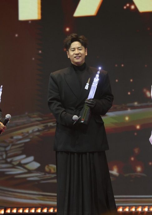 分享郑欣宜“一切安好” 许廷铿仍在等拍对方MV