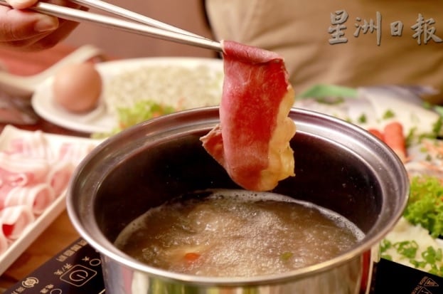 吃火锅筷子要慎选!港化学家:用错恐致癌!