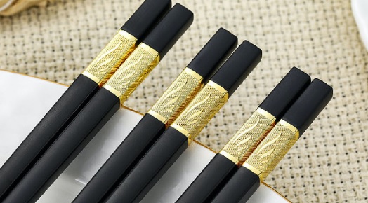 吃火锅筷子要慎选!港化学家:用错恐致癌!