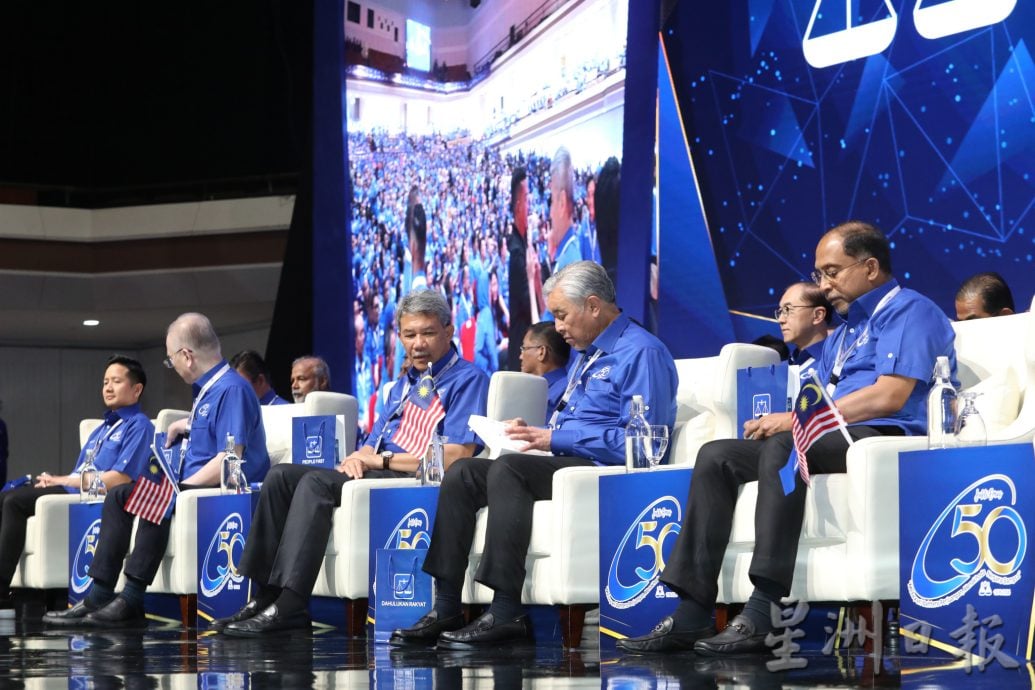 阿末扎希：谈NAJIB、放下自我（EGO）