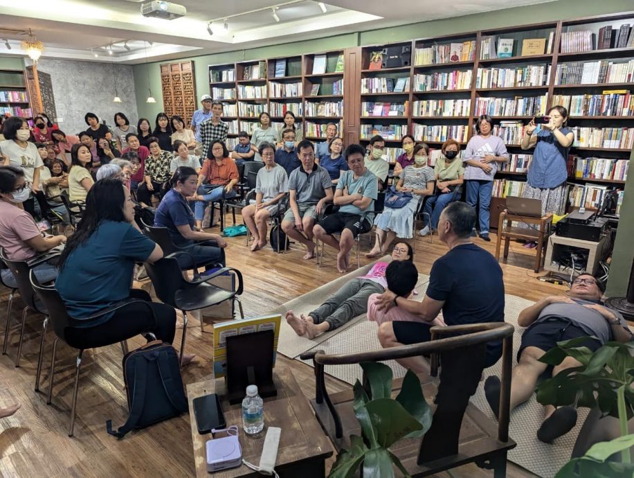 大都会/做头/本报讲座/核心逆龄 节拍超慢跑