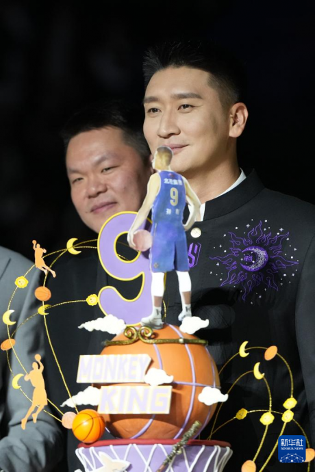 孙悦9号球衣退役  中国魔术师正式进入历史