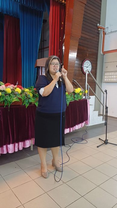 学海学记主文:育中办男女界限讲座,提升学生安全意识