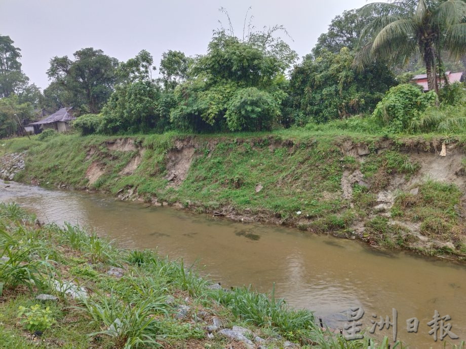 峇鲁路克兰芝河堤水土流失 古海燕：优先处理严重部分