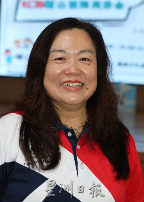 *已签发* 柔:封面【特稿】新山国际同济会“暖心流动餐馆” 招待8小学500名贫寒学生享意大利餐食