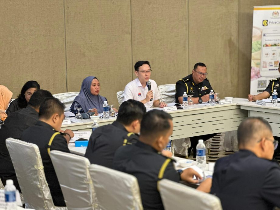 *已签发* 柔:李廷汉:柔州共举办831次爱心市集 多达110户家庭受惠