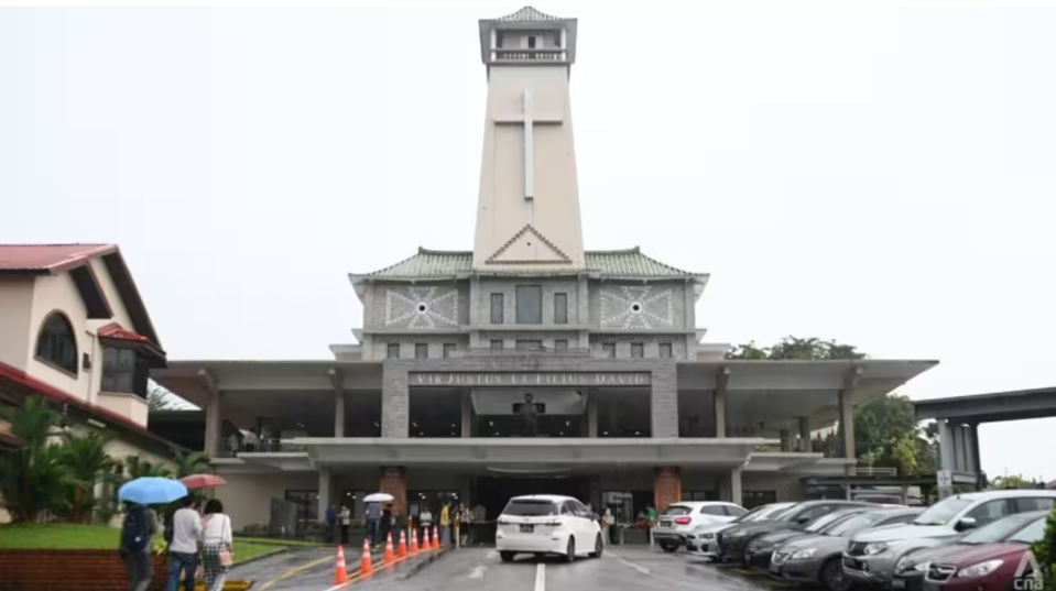 已签发 柔:狮城二三事:携折叠刀到圣若瑟堂被揭发 36岁男正协助警方调查