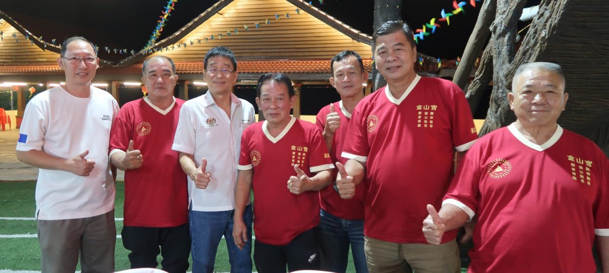 **已签发**柔︰第二版头条:彭学良200万拨款“直汇户头,杜绝干捞”,受惠团体赞好