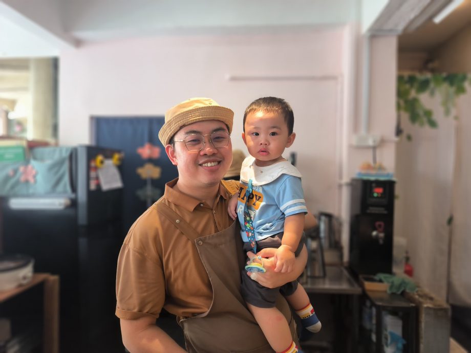 **已签发**柔:头条之一:联邦大道古来大街路段恢复通车,民众褒贬不一