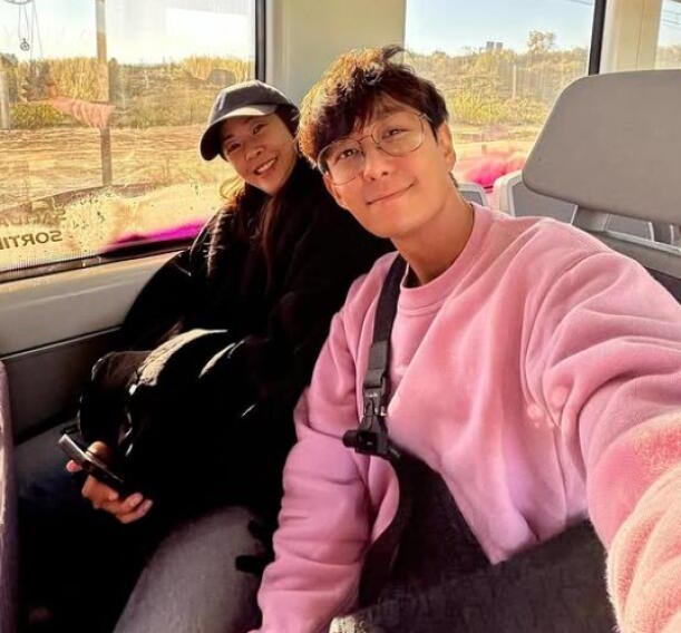 *已签发*柔：狮城二三事：圣诞节忙拍戏  田铭耀：会抽空与家人聚聚